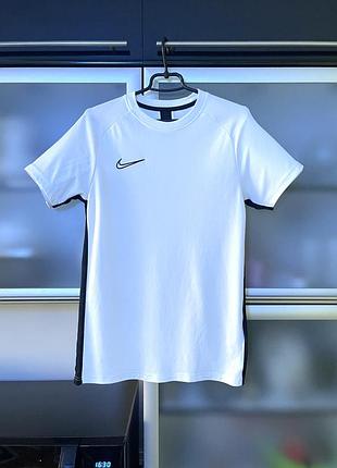 Nike оригінал чоловіча футболка