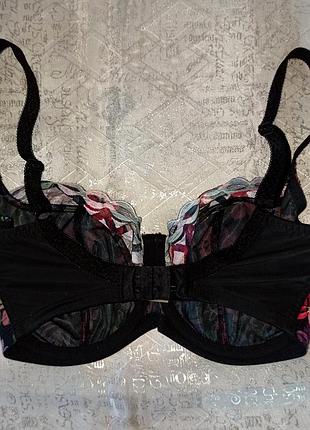 Бюстгальтер брендовый. 5
