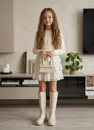 Красива мереживна спідниця zara