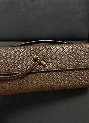Клатч жіночий loro piana коричневий плетений