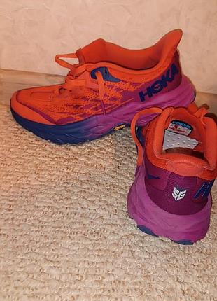 Кросівкиhoka one one speedgoat 5 w
