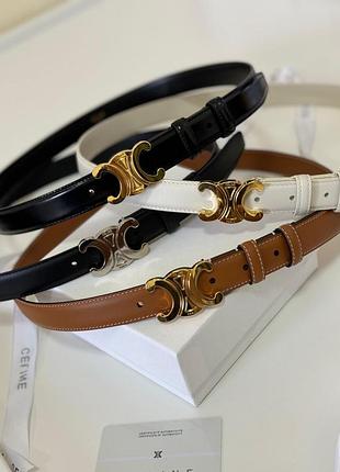 Celine triomphe belt із золотистою 
металевою пряжкою.