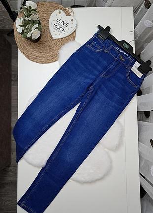Новые базовые синие джинсы от denim co 9-10 лет (134-140)