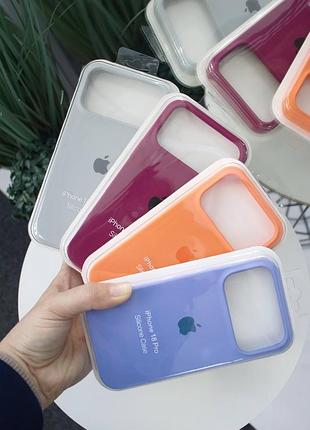 Чохли 18 pro/18 pro max silicone case