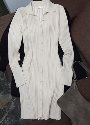 Ідеальна,силует на сукня!