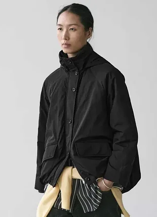 Чорна куртка massimo dutti
