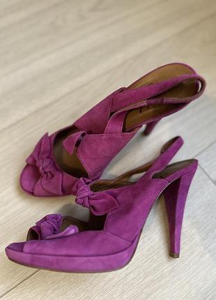 Босоніжки hobbs london, натуральна замша