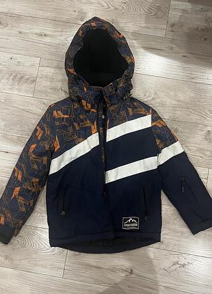 Куртка зимова для хлопчика, синя з помаранчевим принтом sportswear розмір 140