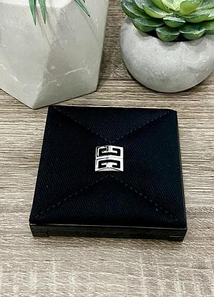 Дзеркало кишенькове , двостороннє від givenchy 🖤 3