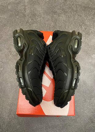 Кроссовки nike air max plus tn triple black