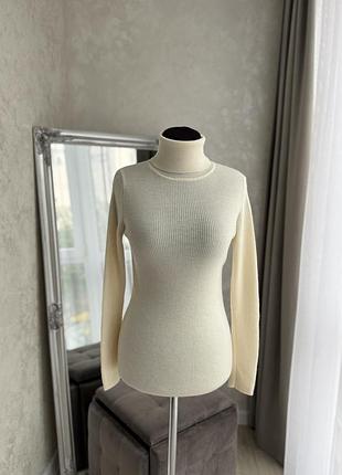 Молочний гольф uniqlo 100% меріно вовна