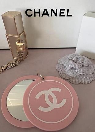 Зеркало из лимитированной подарочной коллекции chanel beauté🩷