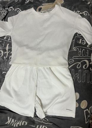 Спортивний костюм жіночий молочний