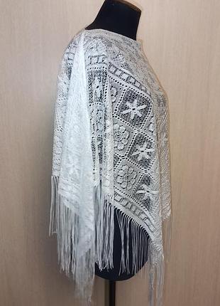 Шаль із торочками на плечі. 4