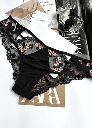 Вишуканні  трусики з  ніжним мереживом sakura blossom hunkemöller