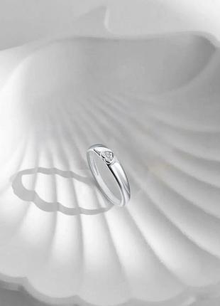 Серебряное кольцо «love»