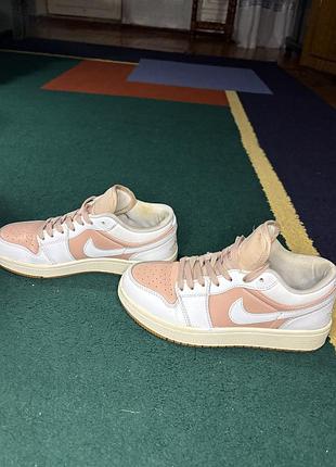 Женские кроссовки nike air force 2
