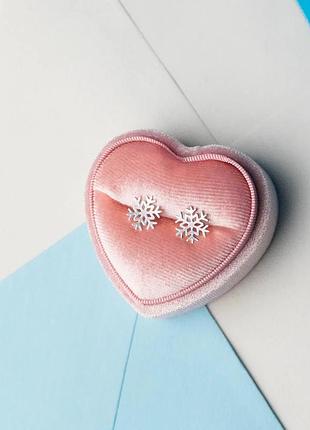 Серебряные серьги «снежинки»