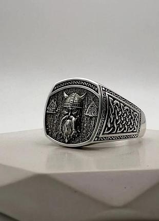 Серебряная печатка «викинг»