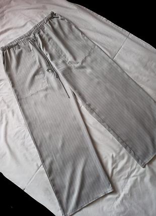 Женские широкие серые в полоску брюки брюки pretty little thing 42 14 xl xxl