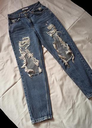 Женские рваные джинсы с потертостями denim co 38