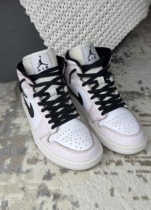 Кросівки жіночі nike dunk білі з чорним