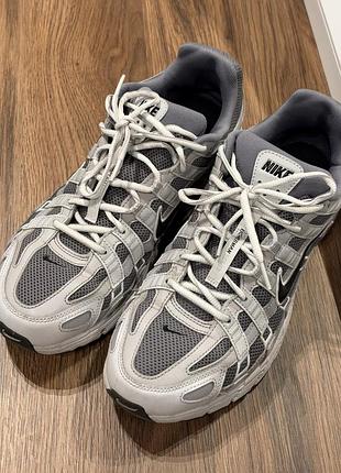 Кросівки чоловічі nike сірі