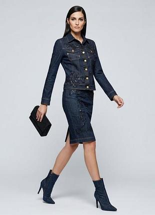Ексклюзивний джинсовий костюм ferre (ittierre, made in italy) — жакет та спідниця з вишивкою бісером