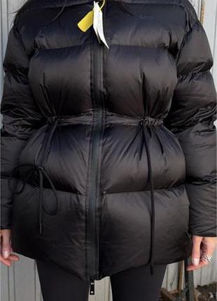 Жіночий пуховик acne studios чорний