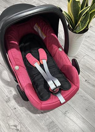 Автолюлька 0+ maxi cosi pebble рожева