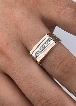 Серебряное кольцо 925 пробы с фианитами, черный цвет вставки