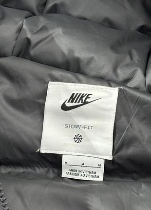 Зимова куртка nike 4