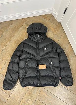 Зимова куртка nike