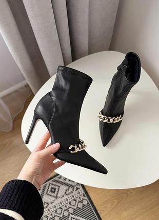 Жіночі ботильйони zara чорні
