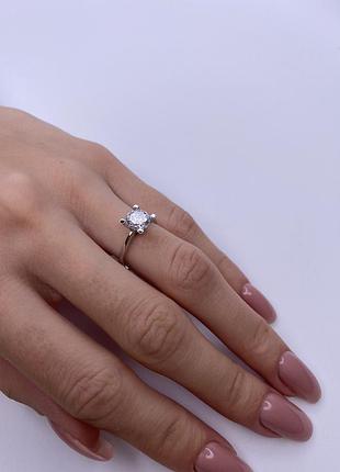 Серебряное кольцо 925 пробы с фианитами, белый цвет вставки, размер 18.5 22, 22
