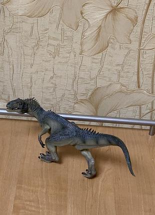 Коллекционная фигурка динозавра papo allosaurus французского бренда papo!!!