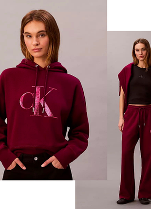 Костюм жіночій бордо фліс з монограмма паєтки calvin klein