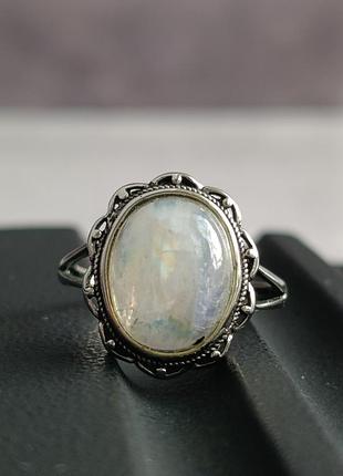 Каблучка з натуральним райдужним місячним каменем 🌙✨