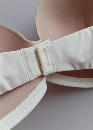 Модель бюстгальтера без бретелей — wonderbra ultimate strapless bra (у мереживному виконанні refined glamour на чашку 70d 5