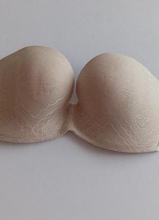 Модель бюстгальтера без бретелей — wonderbra ultimate strapless bra (у мереживному виконанні refined glamour на чашку 70d