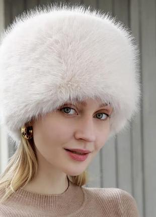 Шапка для жінок з екохутра, біла