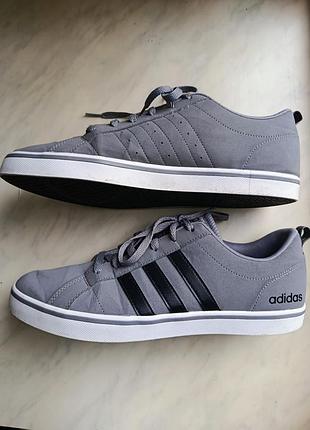 Чоловічі сірі кросівки кеди adidas vs pace b74318 оригінал демісезонні снікери стрітвір скейтерські 46