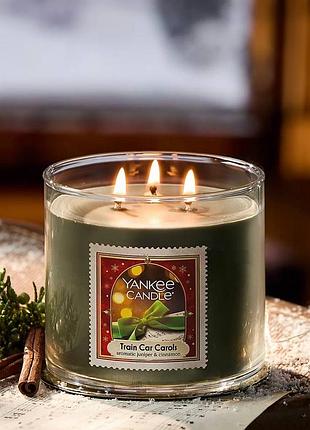 Ароматична свічка yankee candle train car carols 3-wick candle 411гр