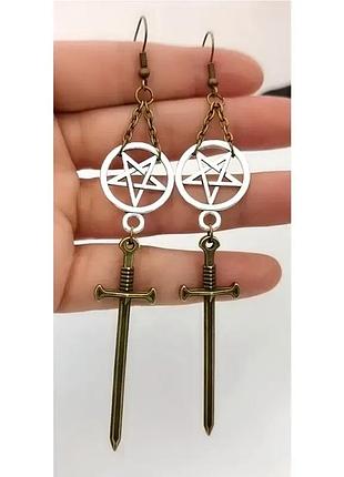 Готические серьги