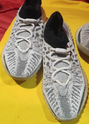 Стильные текстильные кроссовки adidas boost 2