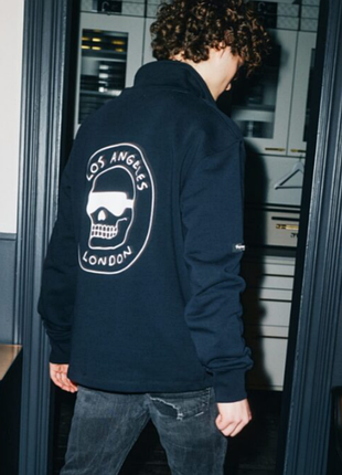 Свитшот, толстовка, зипка sweatshirt travis barker buster + punch
