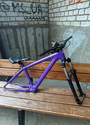 Карбонова рама  dirt