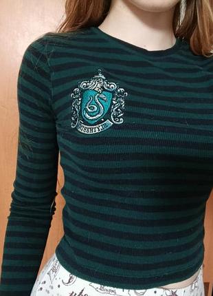 Укороченный лонгслив в полоску harry potter slytherin от house (размер s)