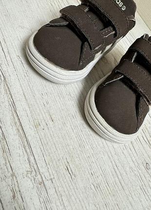 Кросівки adidas neo 3