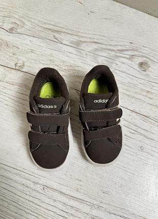 Кросівки adidas neo 2